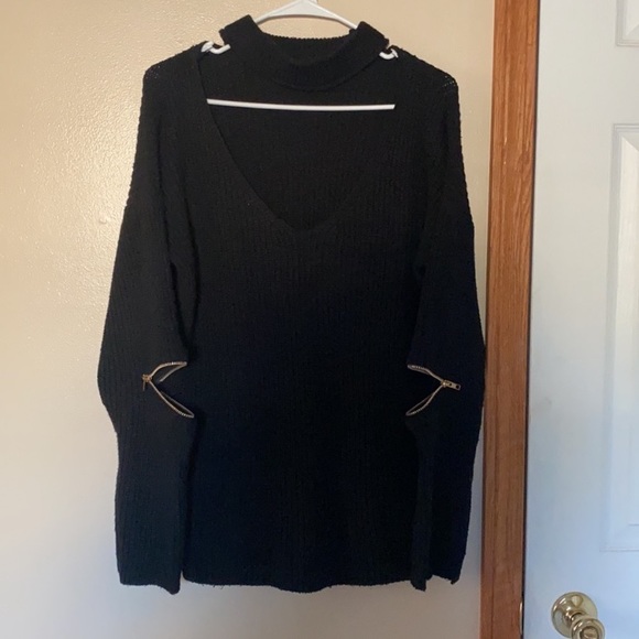 FAUX CHOKER ZIPPER SWEATER NWOT - Picture 2 of 5
